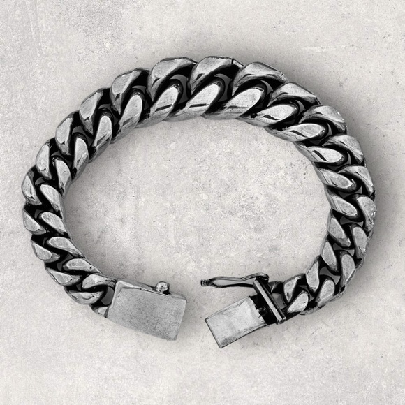 925 Sterling Silver Graduated Cuban Curb Link Heavy Bracelet - Picture 4 of 4